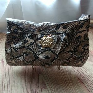 Apple Bottom by Nelly Clutch 🌷New🌷Offers Welcome